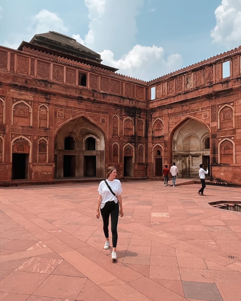 Fuerte Rojo de Agra, Itinerario de 6 días por el Triangulo Dorado y Varanasi