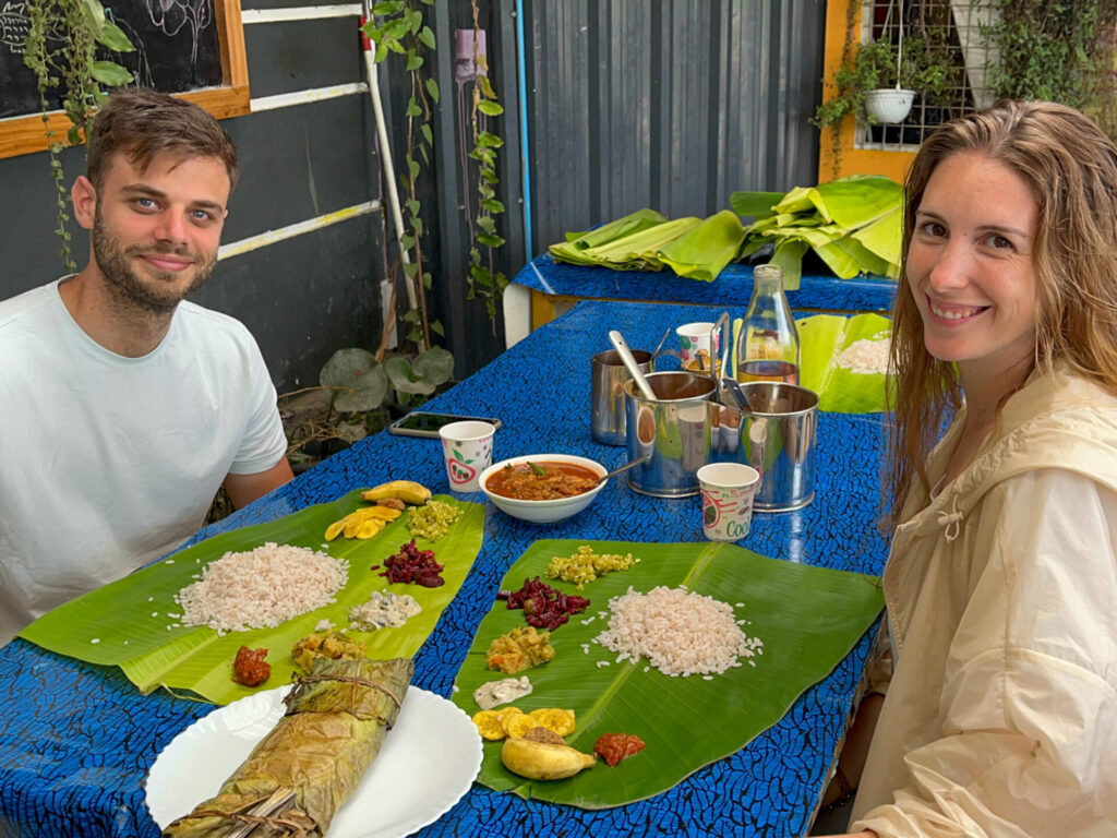 consejos para viajar a India, Comida en hoja de banana típica del sur de la India