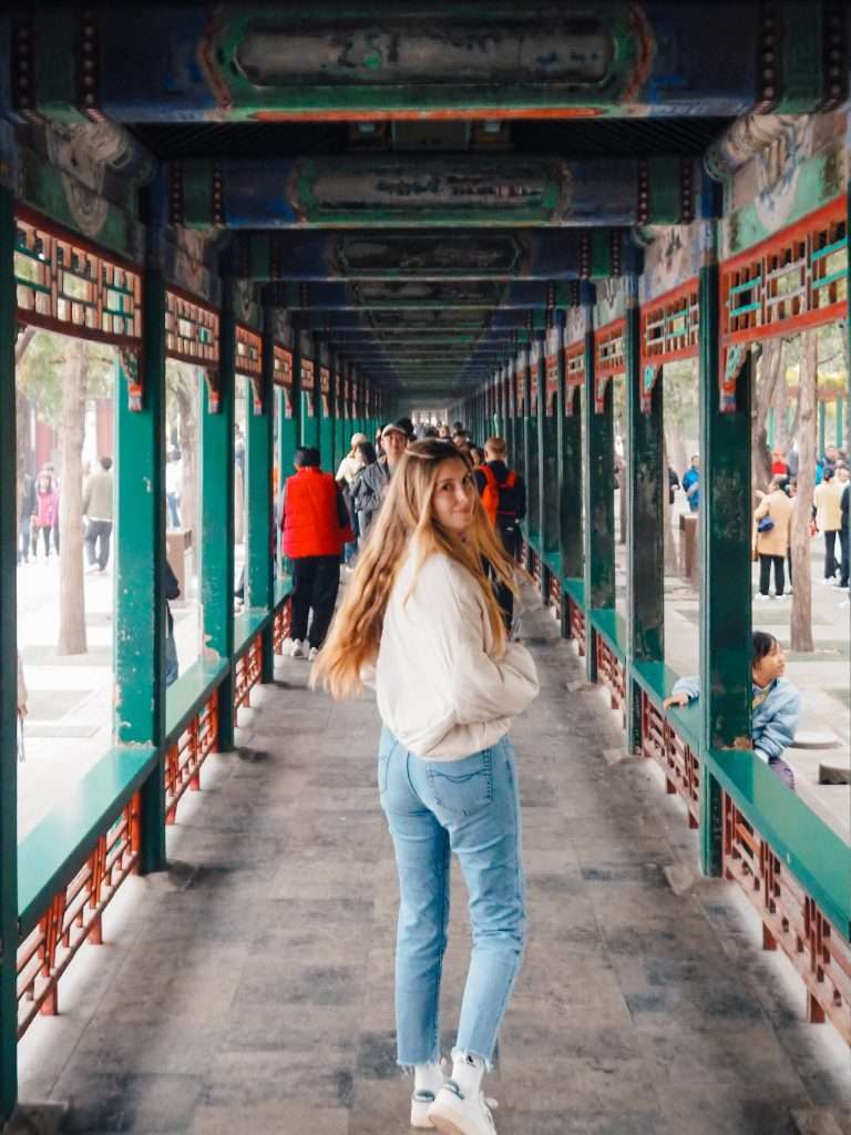 Pasillos del Palacio de Verano, 21 días en China