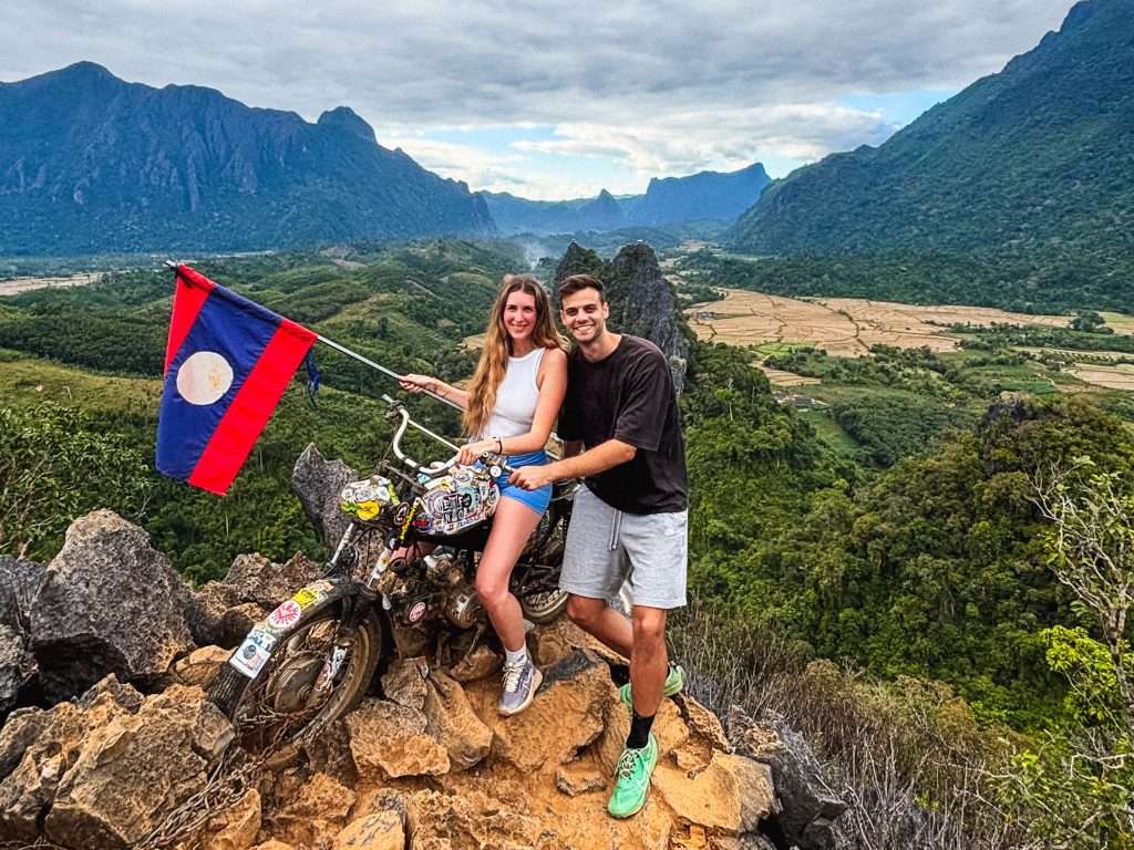 Nam Xay Viewpoint, 14 días en Laos