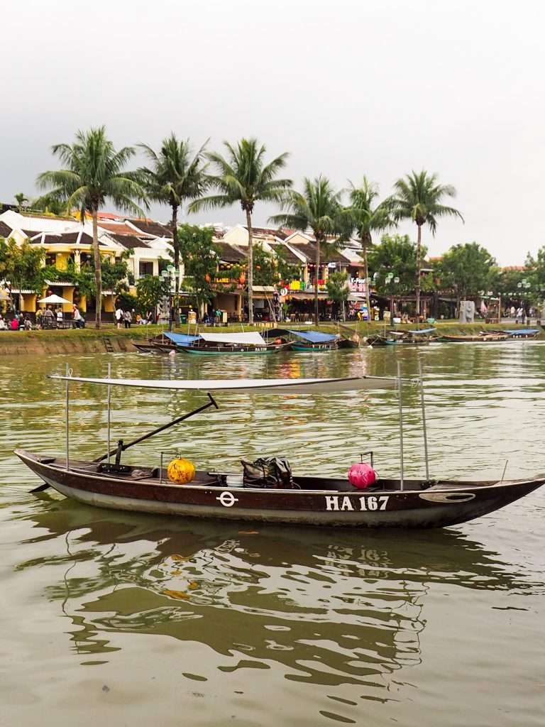Vistas del río de Hoi An, 20 días en Vietnam