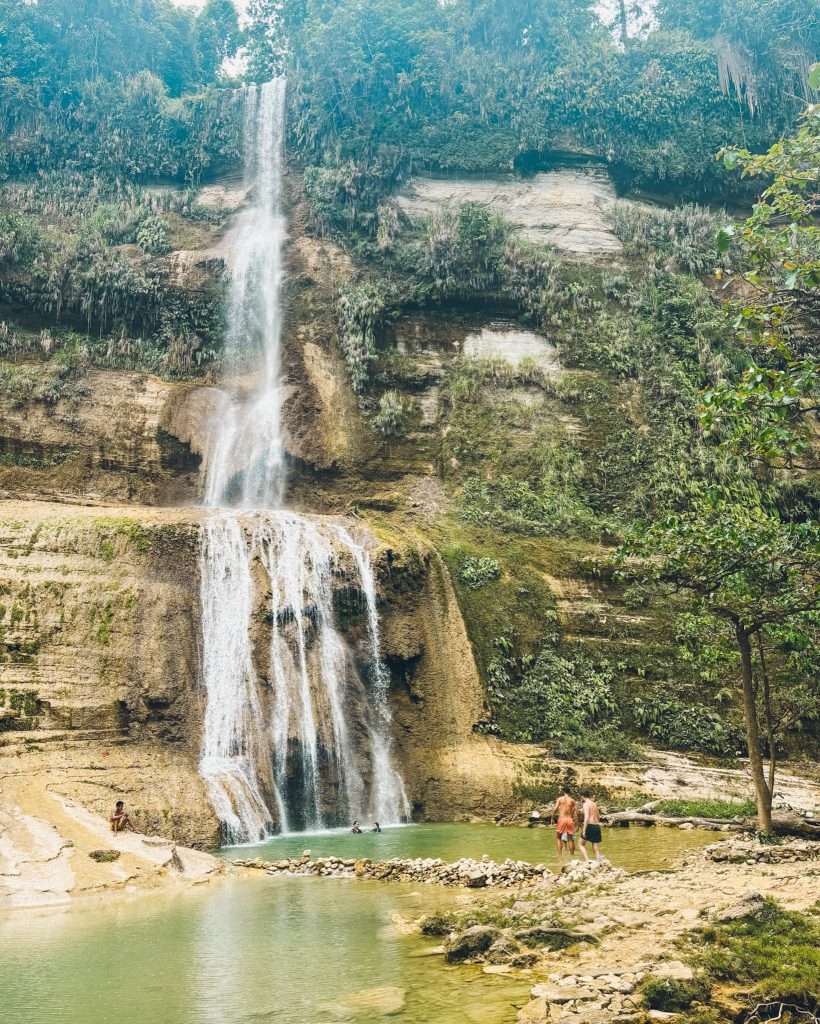 Can-umantad Falls, 1 mes en Filipinas / 1 month in the Philippines