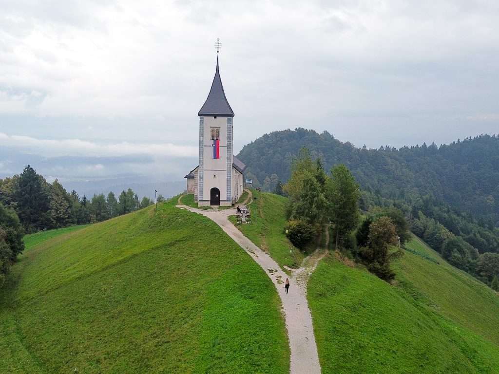 Iglesia de Santo Primo y Fenicio, 7 días en Eslovenia