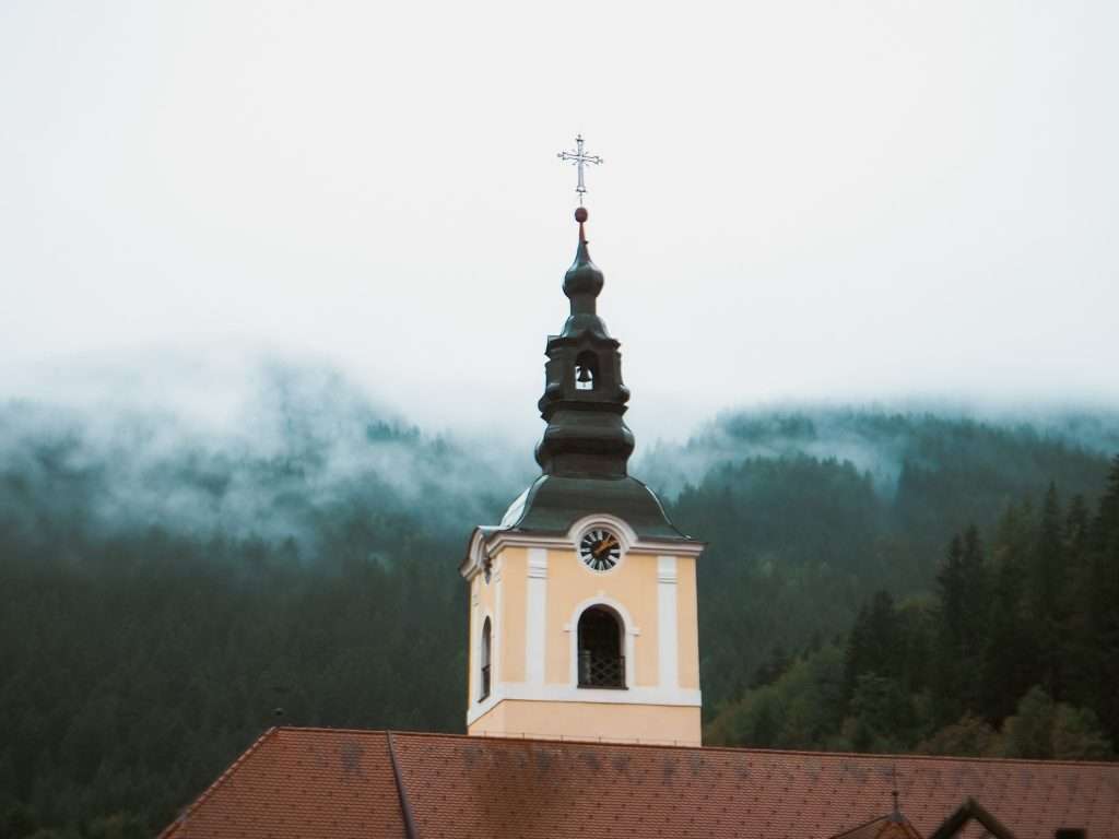 Iglesia típica eslovena, 7 días en Eslovenia